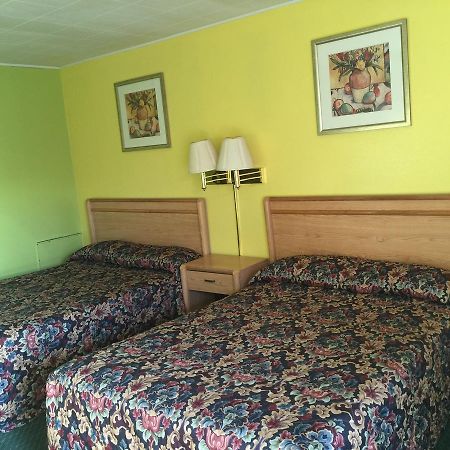 Statesman Inn Terre Haute Kültér fotó