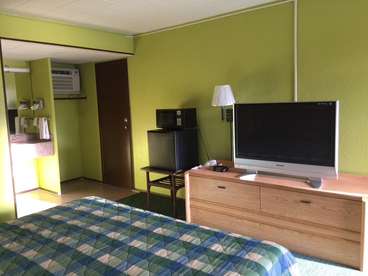 Statesman Inn Terre Haute Kültér fotó