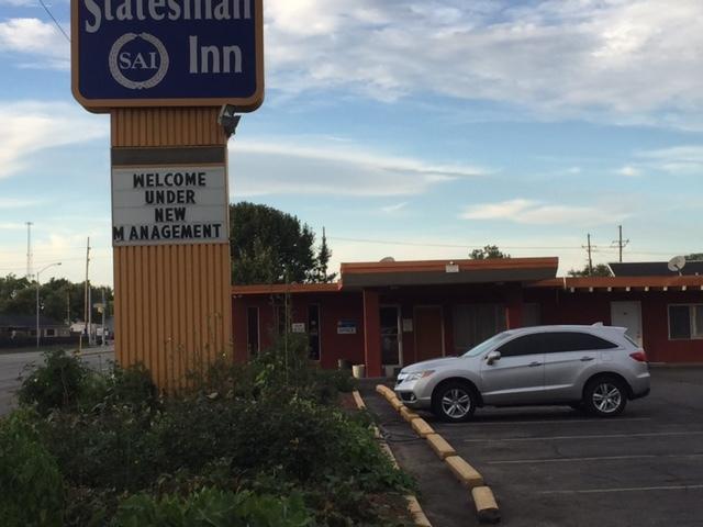 Statesman Inn Terre Haute Kültér fotó