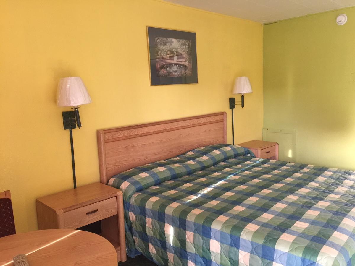 Statesman Inn Terre Haute Kültér fotó